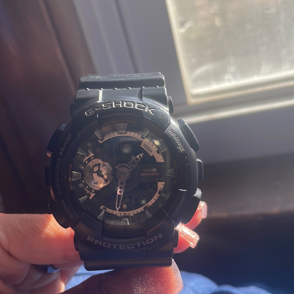Stunning rose gold G-shock watch black with amazing rose gold accents